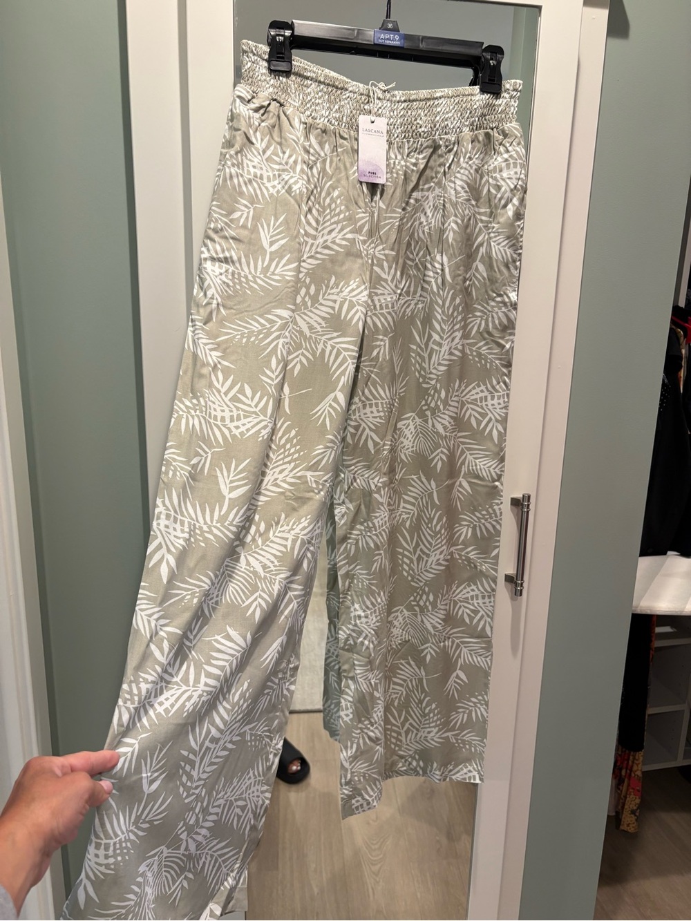 Wide Leg Palm-Print Pants in Sage Green